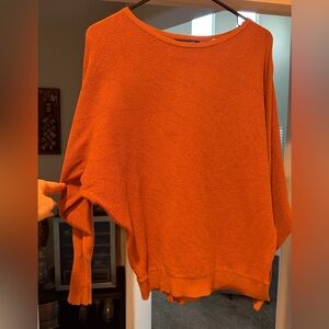 T Tahari Rust Textured Top
